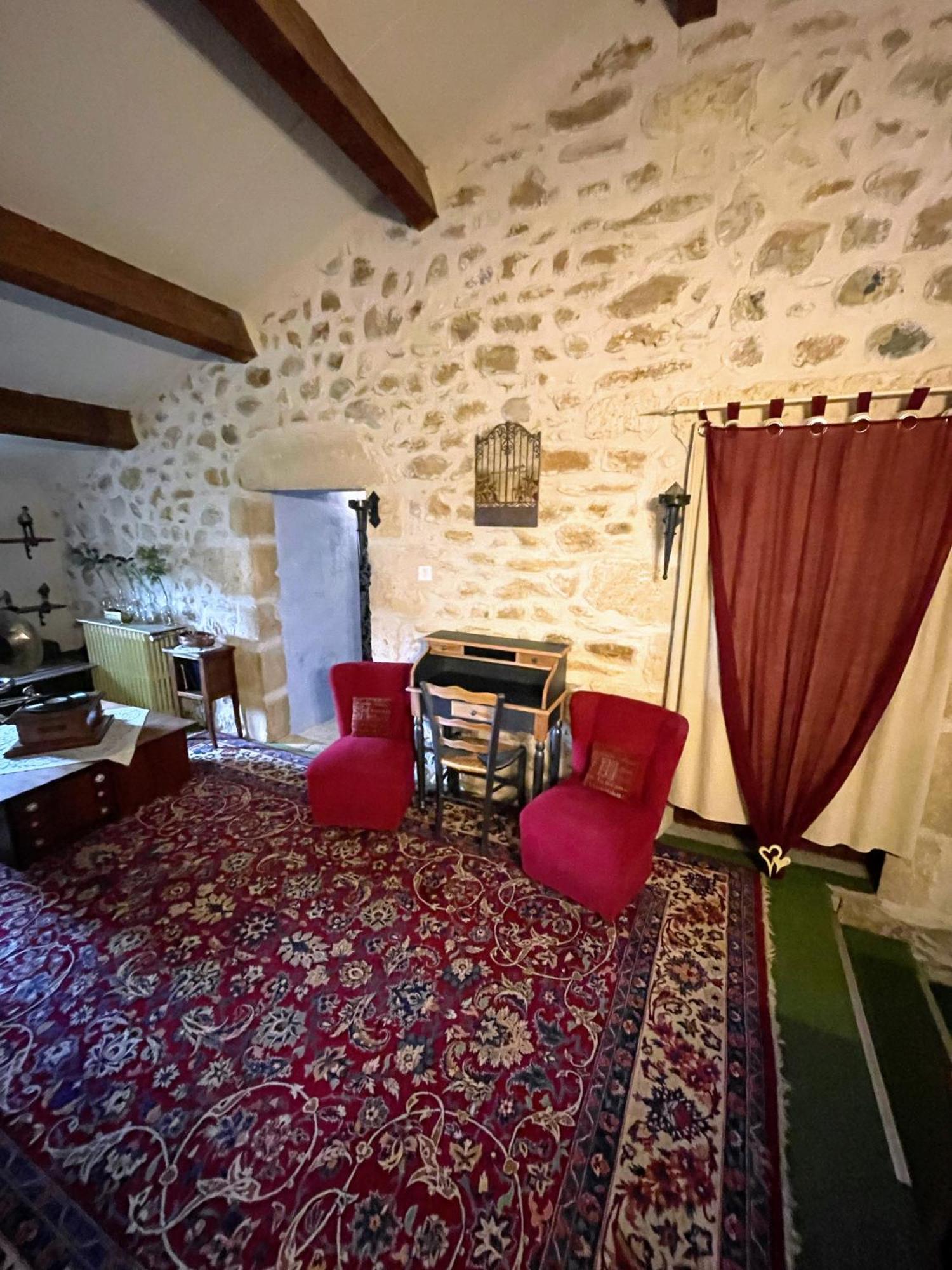 Le Manoir Du Raveyron Hotell Vallon-Pont-dʼArc Eksteriør bilde