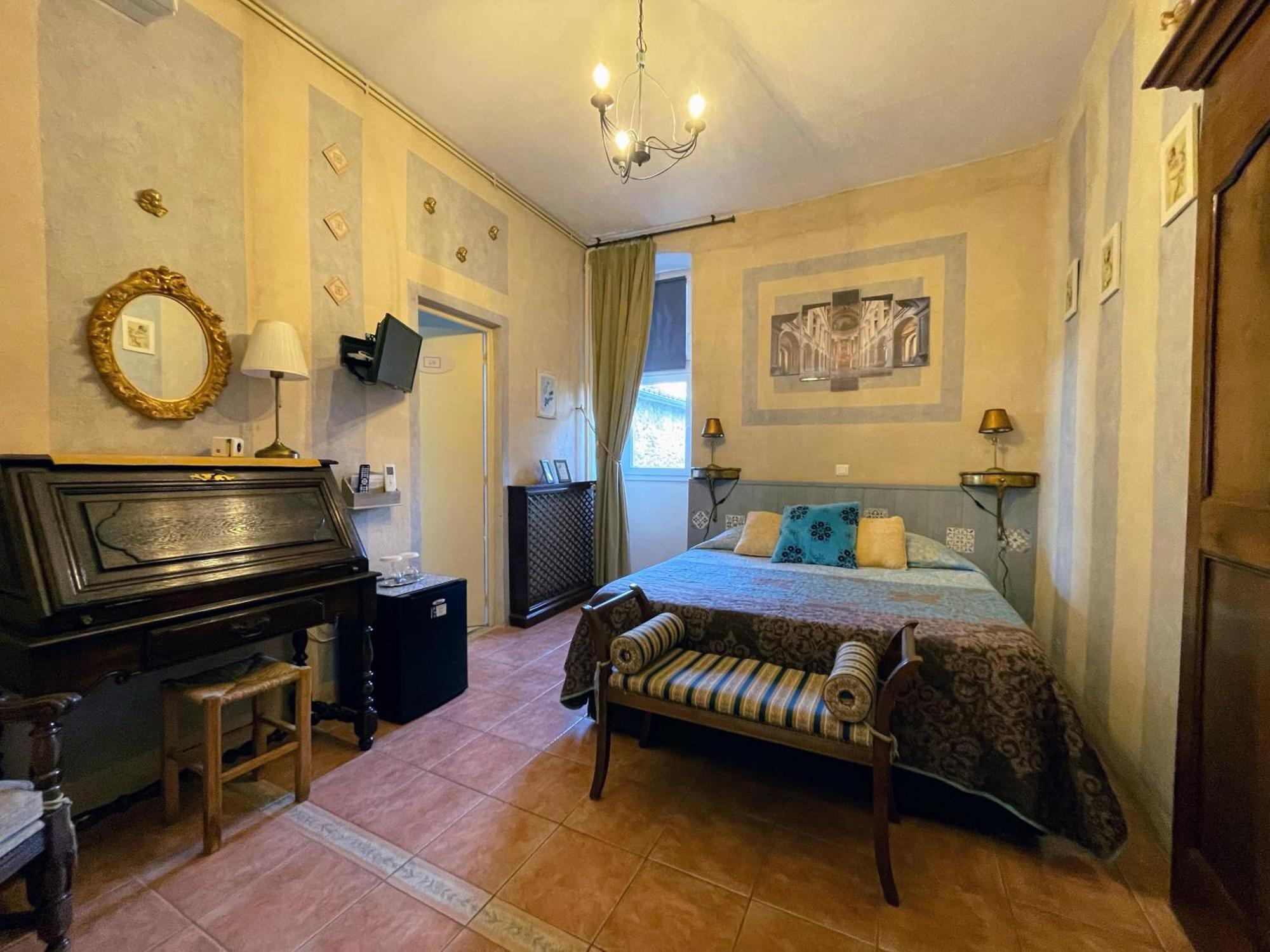 Le Manoir Du Raveyron Hotell Vallon-Pont-dʼArc Eksteriør bilde